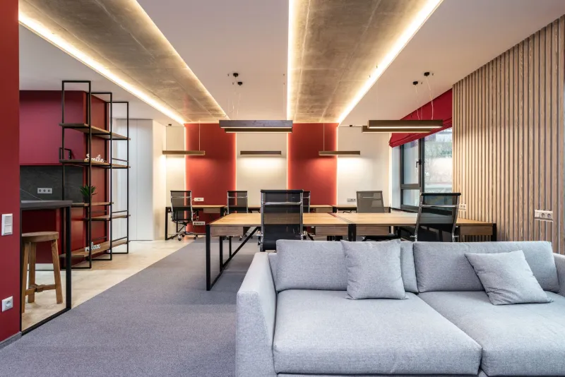 Zoning the Modern Workplace: How Flooring Strategy Is Driving the Hybrid Office Revolution