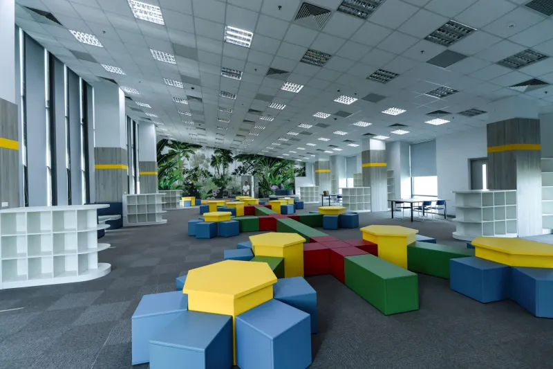 Reconfigure Without Rebuilding: How Modular Flooring Gives Offices the Agility to Keep Up With Change